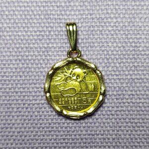 Vintage 1989 Chinese Gold Panda Pendant